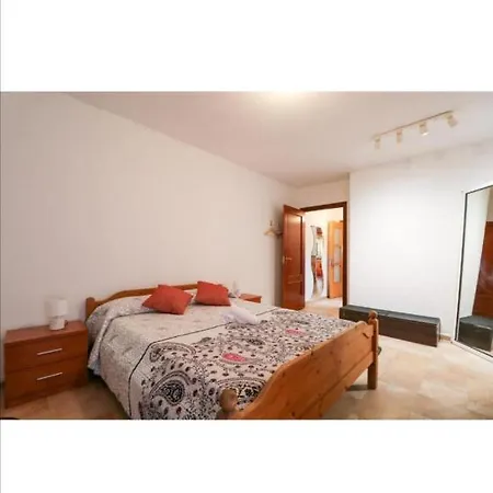 Дом отдыха Estrella House *